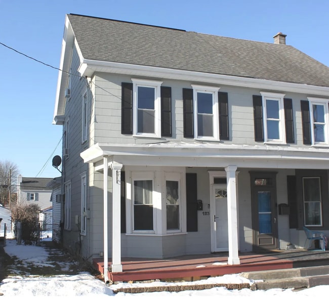 property at 123 S Harrison St