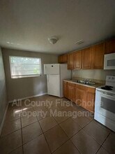 8501 N Temple Ave in Tampa, FL - Building Photo - Building Photo