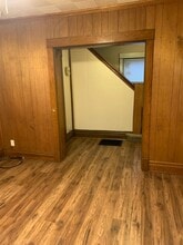 820 W Mullan Ave in Waterloo, IA - Building Photo - Building Photo