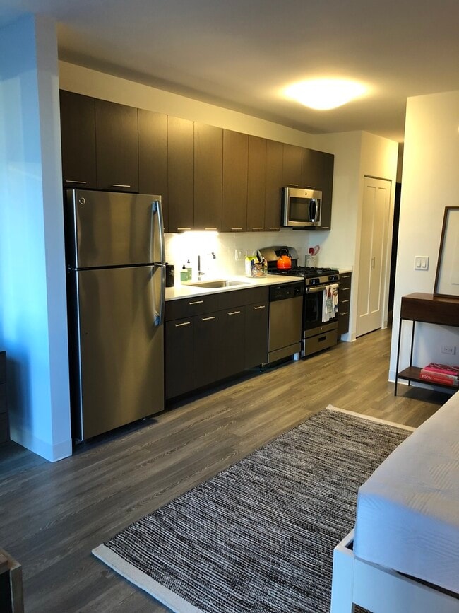 637 N Wells St in Chicago, IL - Building Photo - Building Photo