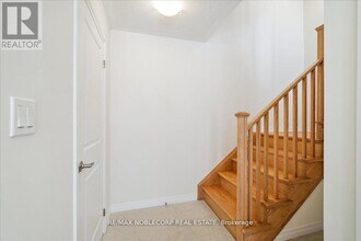 16 Tay Ln in Richmond Hill, ON - Building Photo - Building Photo