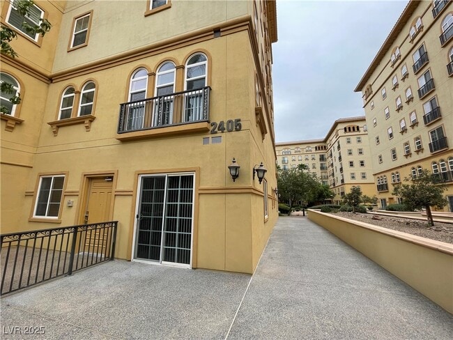 property at 2405 W Serene Ave