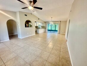 17369 Oriole Rd in Ft. Myers, FL - Building Photo - Building Photo