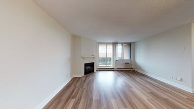 Battleford & Glen Erin in Mississauga, ON - Building Photo - Building Photo