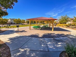 7020 Solana Ridge Dr in North Las Vegas, NV - Building Photo - Building Photo