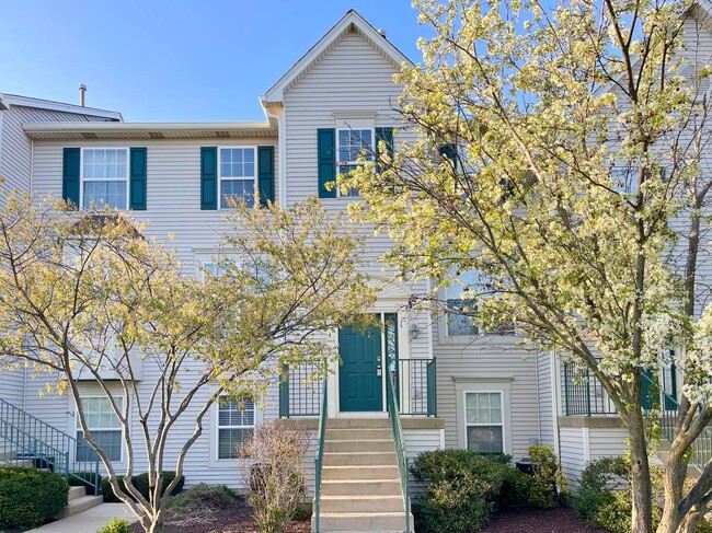 property at 1991 Grandview Pl