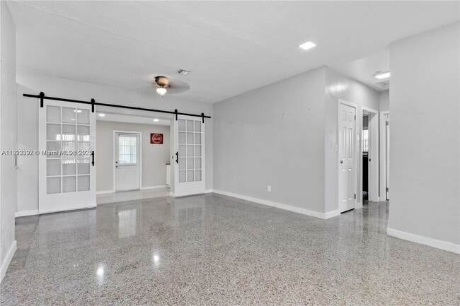 174 NE 211th St in North Miami, FL - Building Photo - Building Photo