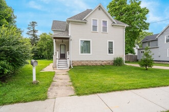 1436 W Prospect Ave in Appleton, WI - Building Photo - Building Photo