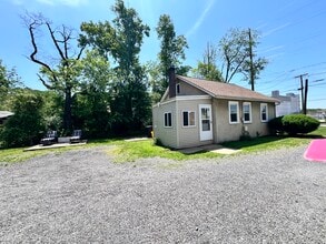 29 Washington Rd in West Windsor Township, NJ - Building Photo - Building Photo