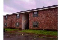 Building Photo - 705 11th St Apartments in Kinder, Louisiana