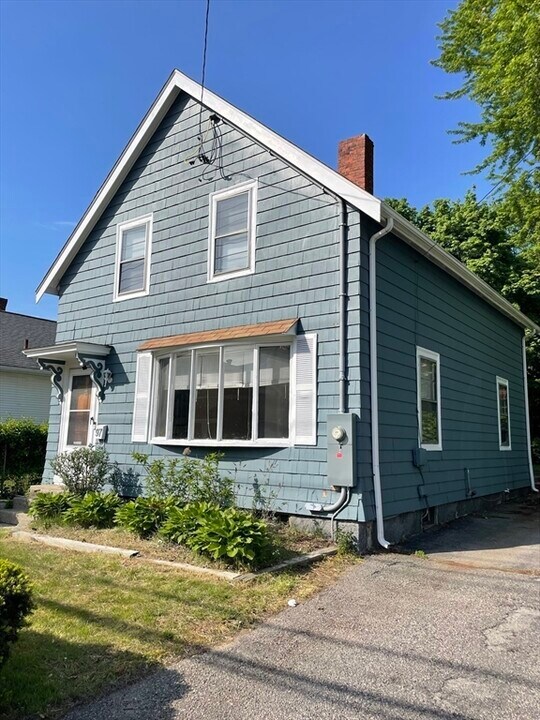 97 Baker St in Boston, MA - Building Photo