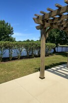 7242 Rambling Tree Ln in Richmond, TX - Building Photo