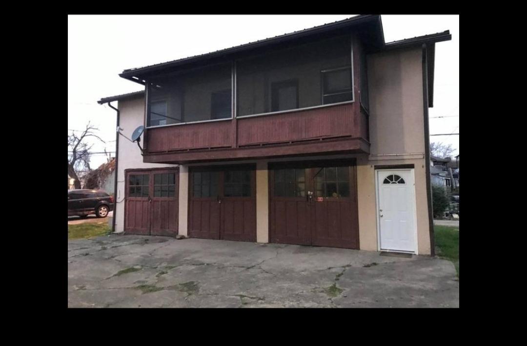 409 1/2 Tennessee Ave in Charleston, WV - Building Photo