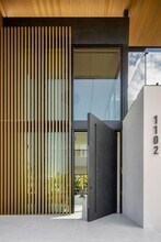 1102 Washington St in Hollywood, FL - Building Photo - Building Photo