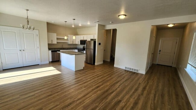 property at 943 W 600 S