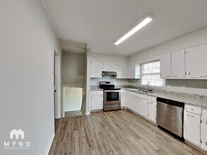 170 Chesterfield Ct SW in College Park, GA - Building Photo - Building Photo