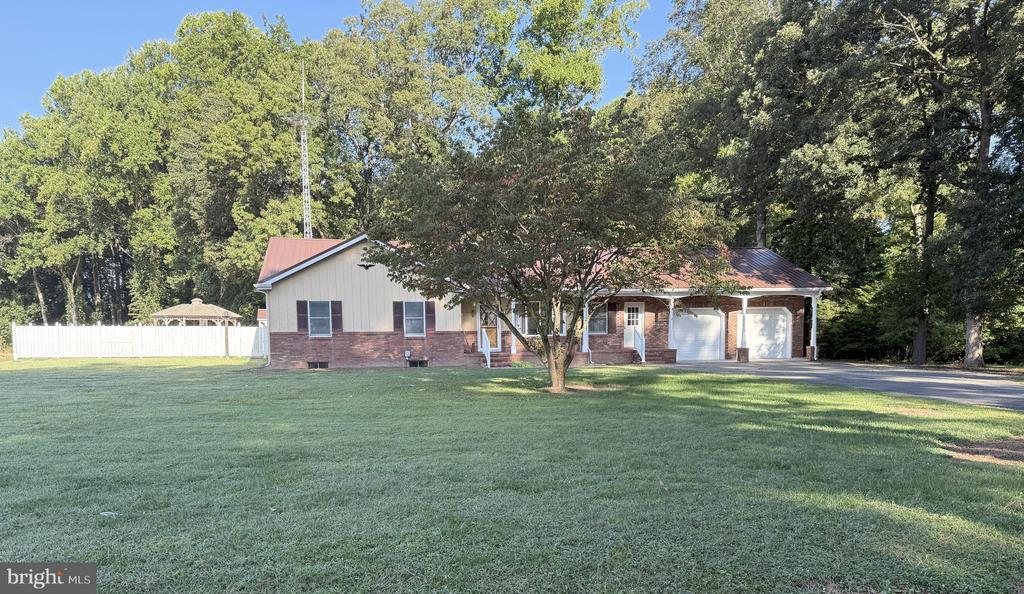 13852 Dulin Rd in Queen Anne, MD - Building Photo