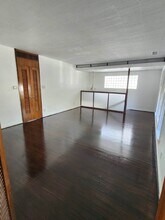 1251 S Sycamore Ave, Unit Love Nest in Los Angeles, CA - Building Photo - Building Photo