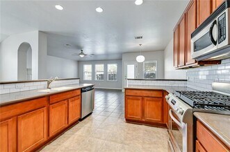 660 Rusk Rd in Round Rock, TX - Building Photo - Building Photo