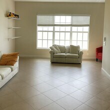 4573 Artesa Way N in Palm Beach Gardens, FL - Building Photo - Building Photo