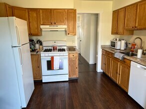 140 Torpedo Rd in Stafford Township, NJ - Building Photo - Building Photo