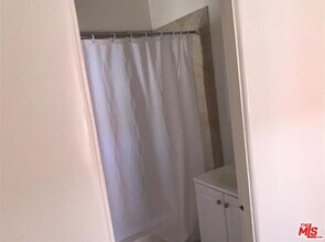 246 N Alvarado St in Los Angeles, CA - Building Photo - Building Photo