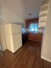 5743 Lincoln St in Hollywood, FL - Building Photo - Building Photo