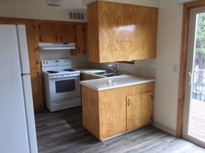 953 NW Portland Ave in Bend, OR - Building Photo - Building Photo