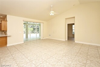 32 Heritage Way in Naples, FL - Building Photo - Building Photo