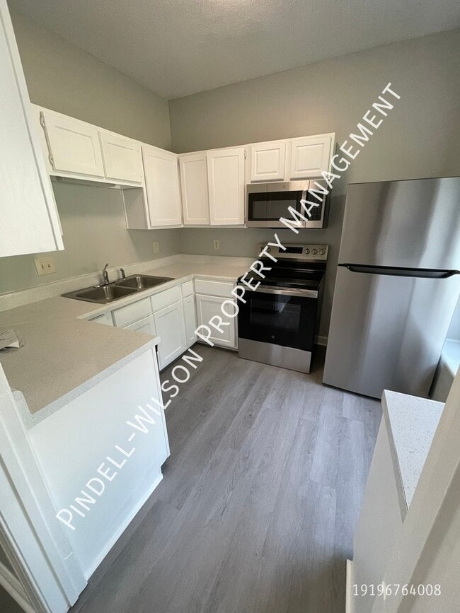 6146 Loch Laural Ln in Raleigh, NC - Building Photo - Building Photo