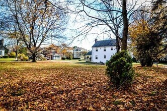 77 W Central St in Natick, MA - Building Photo - Building Photo