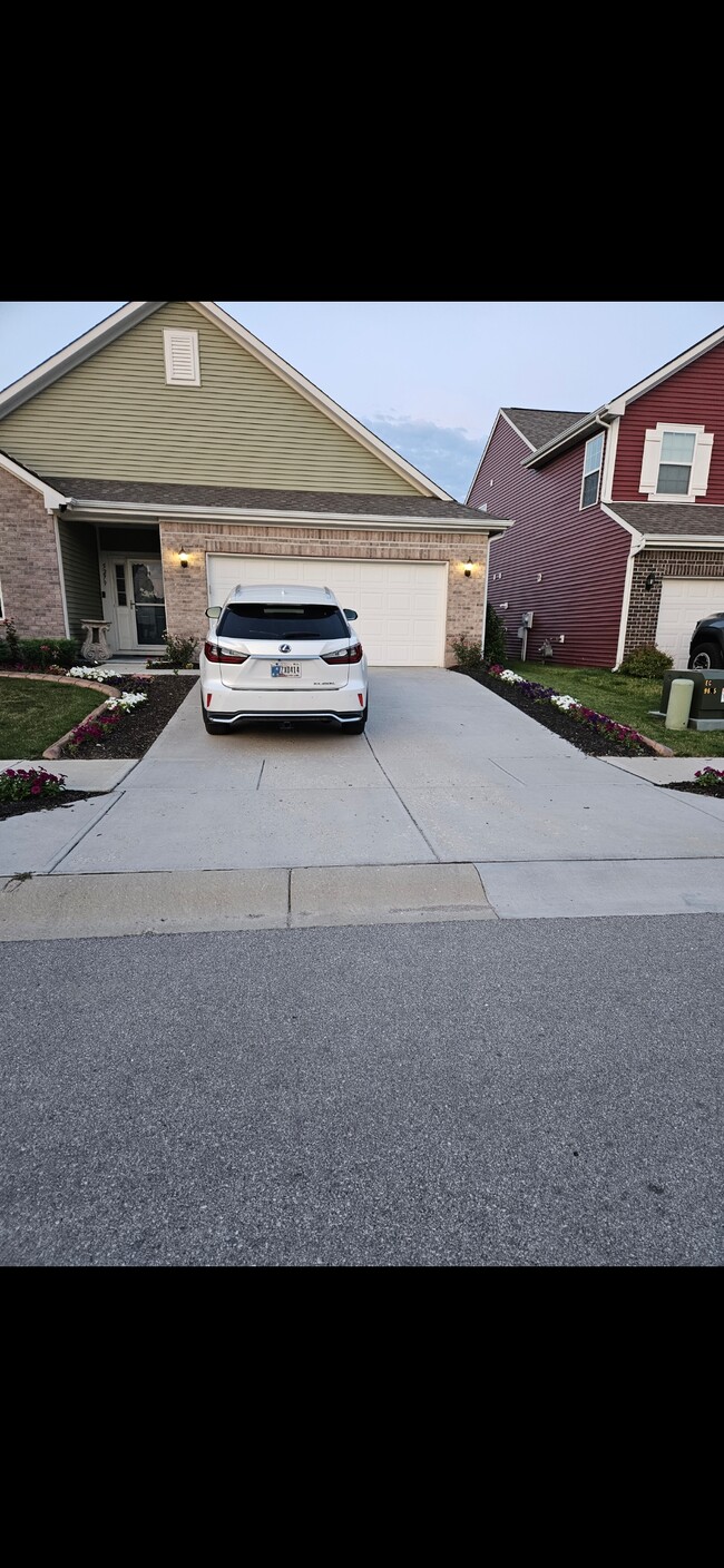 property at 5279 Tanglewood Ln