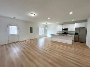 1123 Gillespie Ln in Yorkville, IL - Building Photo - Building Photo