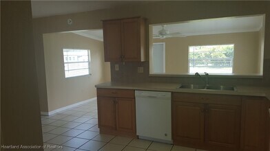 221 Whatley Blvd in Sebring, FL - Building Photo - Building Photo