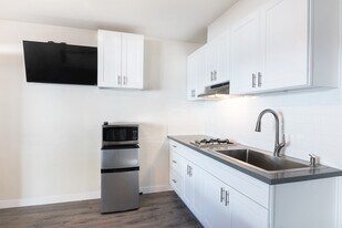 2023 W 3rd St in Los Angeles, CA - Building Photo