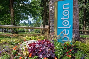 Peloton Apartments in Redmond, WA - Building Photo