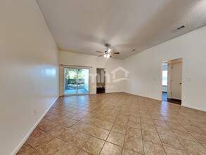126 Nadia Michelle Ct S in Jacksonville, FL - Building Photo - Building Photo
