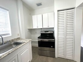 3707 SW 1st St in Coral Gables, FL - Building Photo