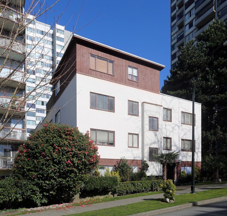 Beaumont in Vancouver, BC - Building Photo