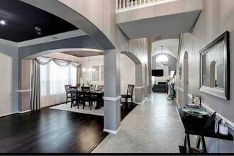 313 Marina Oaks Ct in Kemah, TX - Building Photo - Building Photo