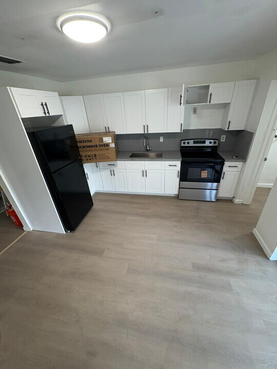 3319 Grove Rd in Boynton Beach, FL - Building Photo
