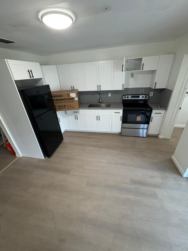 property at 3319 Grove Rd