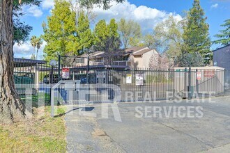 7711 Juan Way in Fair Oaks, CA - Building Photo - Building Photo