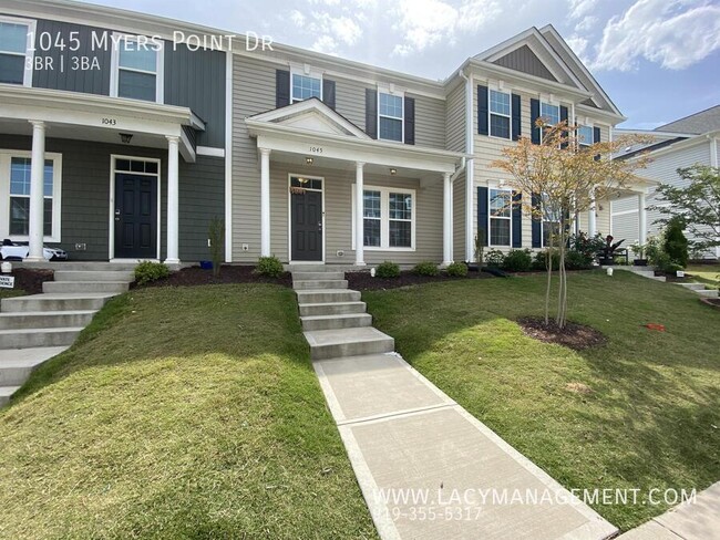 1045 Myers Point Dr in Morrisville, NC - Building Photo - Building Photo
