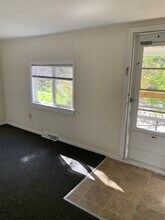 949 Dryden Rd, Unit 3 in Ithaca, NY - Foto de edificio - Building Photo