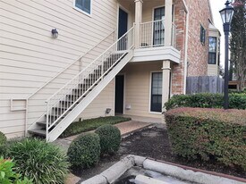 767 Bering Dr in Houston, TX - Building Photo