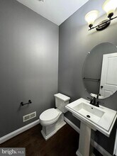 4 Stonehaven Cir in Chester Heights, PA - Building Photo - Building Photo