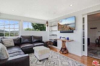 3919 Wawona St in Los Angeles, CA - Building Photo - Building Photo