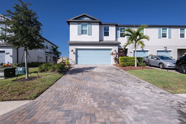 property at 5535 Tripoli Dr