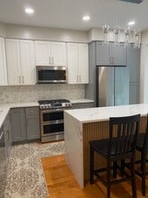 3004 Fallswood Glen Ct in Falls Church, VA - Building Photo - Building Photo